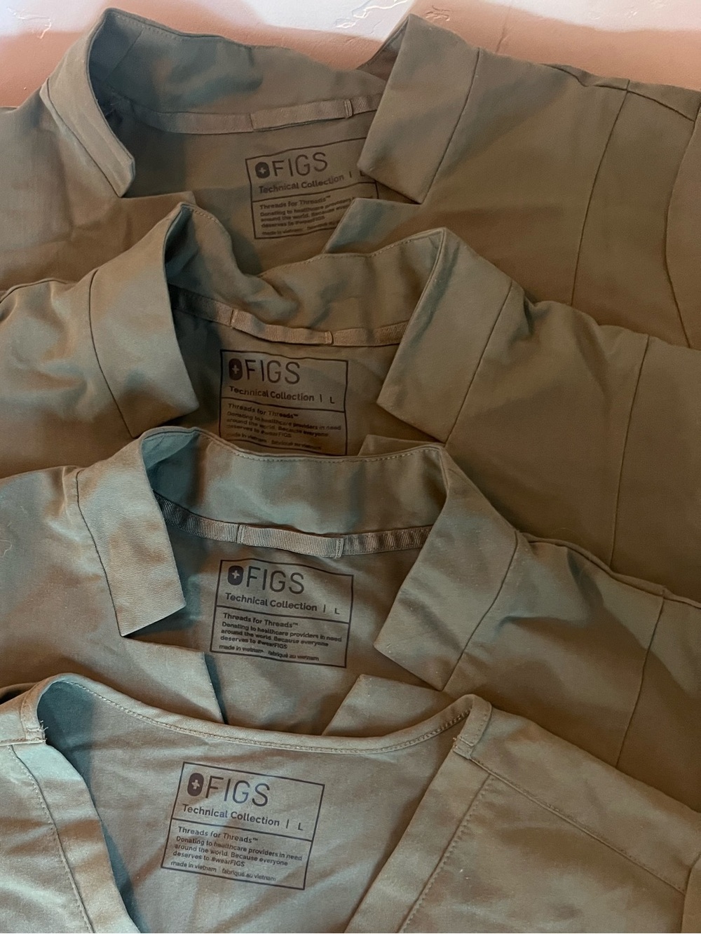 FIGS LOT Olive V-Neck Medical Scrub Tops & bottoms - Light Olive